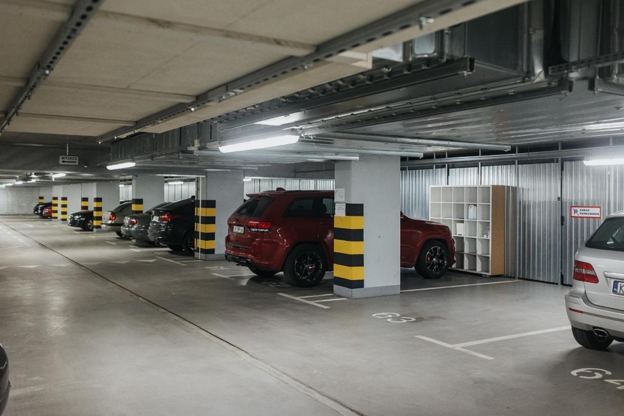 クラクフSky Mountain View Free Parkingアパートメント エクステリア 写真